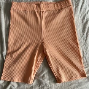 H&M salmon bike shorts